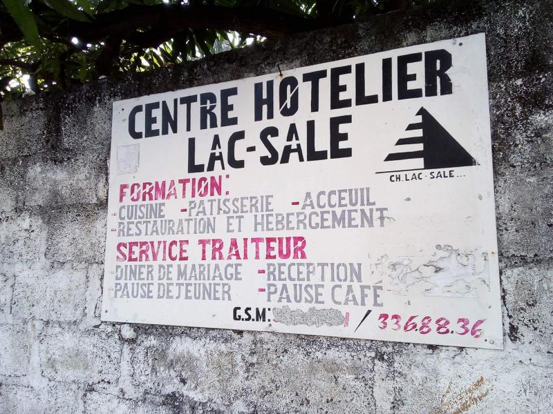 CENTRE HOTELIER LAC-SALE